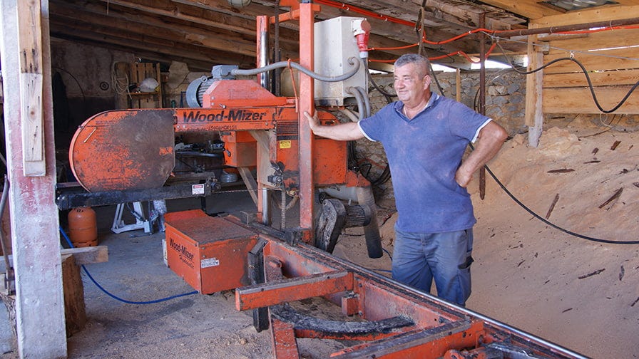 Mr. Ilija Keskic, the current owner of LT40, is satisfied with the sawmill functionalities