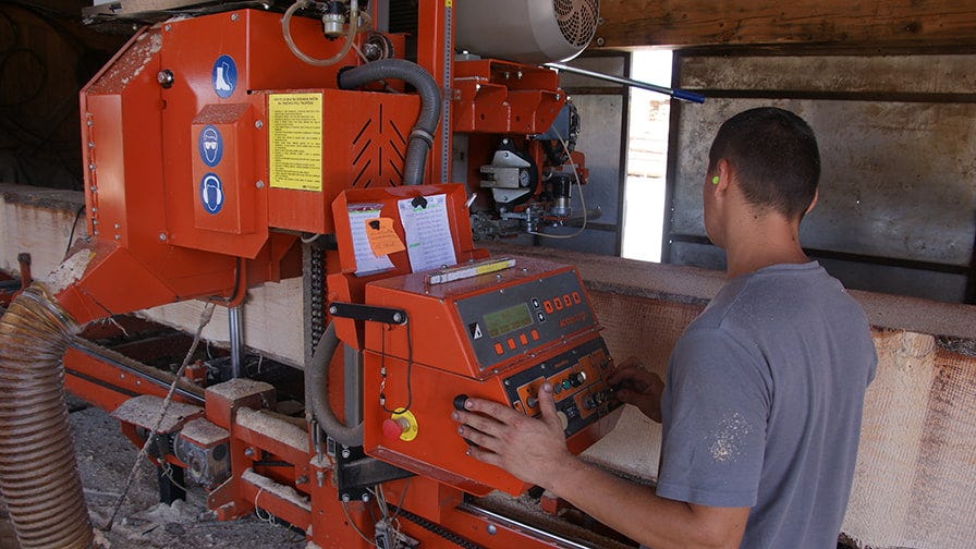LT70 sawmill has an advanced control panel
